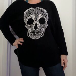 Skull Sweater Black